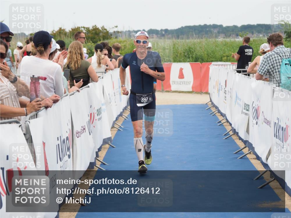 22.06.2025 - Viking Triathlon MichiJ http://msf.ph/oto/8126412 22.06.2025 15:23:13 Ziel 158, 397 meine-sportfotos.de