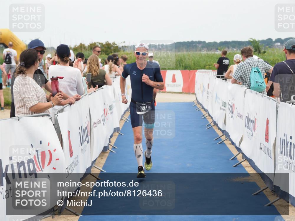 22.06.2025 - Viking Triathlon MichiJ http://msf.ph/oto/8126436 22.06.2025 15:23:14 Ziel 158, 397 meine-sportfotos.de