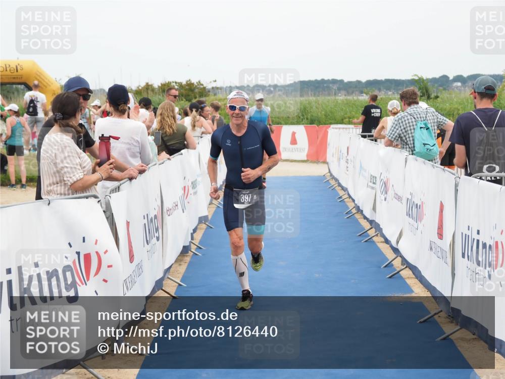 22.06.2025 - Viking Triathlon MichiJ http://msf.ph/oto/8126440 22.06.2025 15:23:14 Ziel 158, 397 meine-sportfotos.de