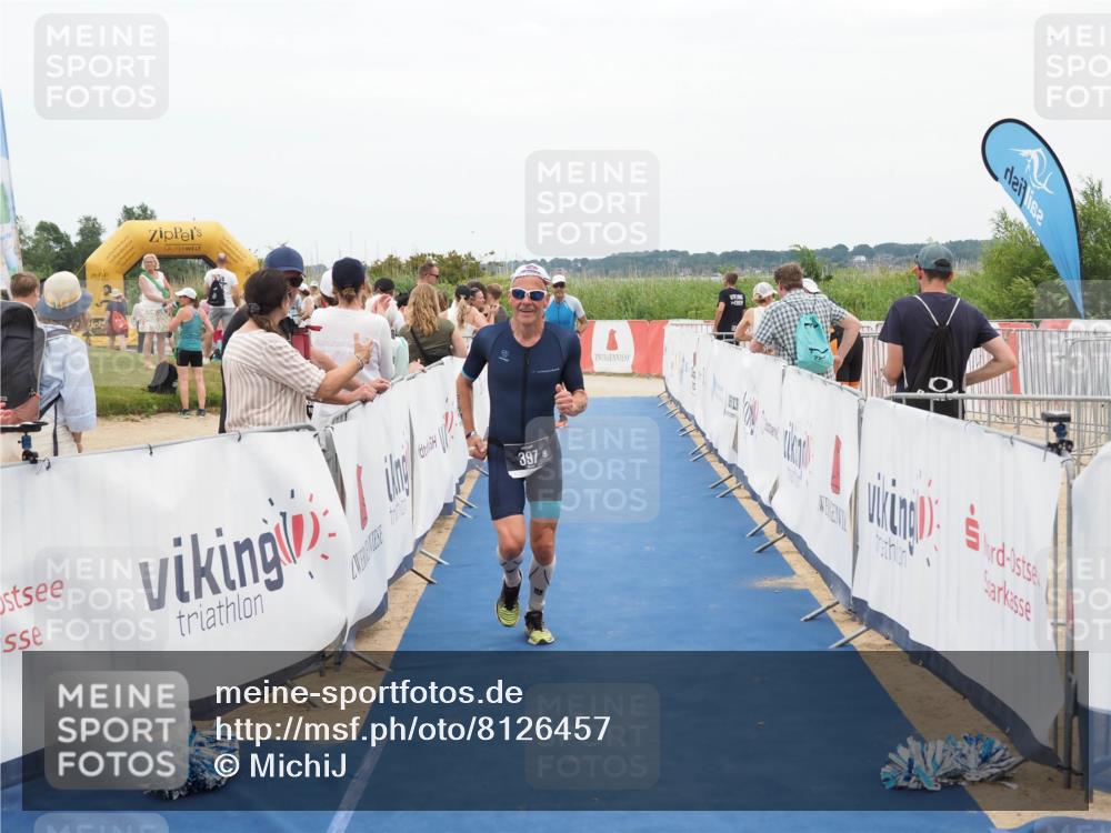 22.06.2025 - Viking Triathlon MichiJ http://msf.ph/oto/8126457 22.06.2025 15:23:15 Ziel 158, 397 meine-sportfotos.de