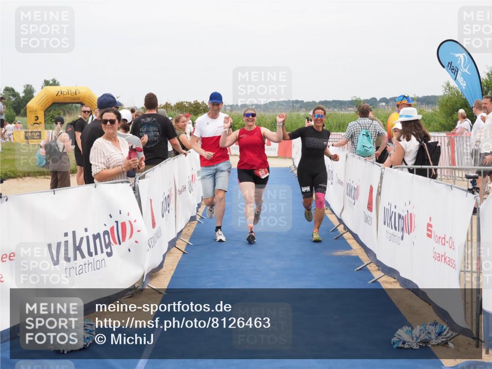 22.06.2025 - Viking Triathlon MichiJ http://msf.ph/oto/8126463 22.06.2025 15:18:08 Ziel 616 meine-sportfotos.de