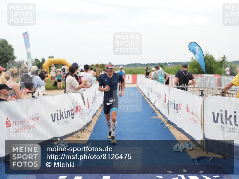 22.06.2025 - Viking Triathlon MichiJ http://msf.ph/oto/8126475 22.06.2025 15:23:15 Ziel 158, 397 meine-sportfotos.de