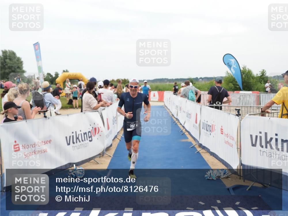 22.06.2025 - Viking Triathlon MichiJ http://msf.ph/oto/8126476 22.06.2025 15:23:15 Ziel 158, 397 meine-sportfotos.de