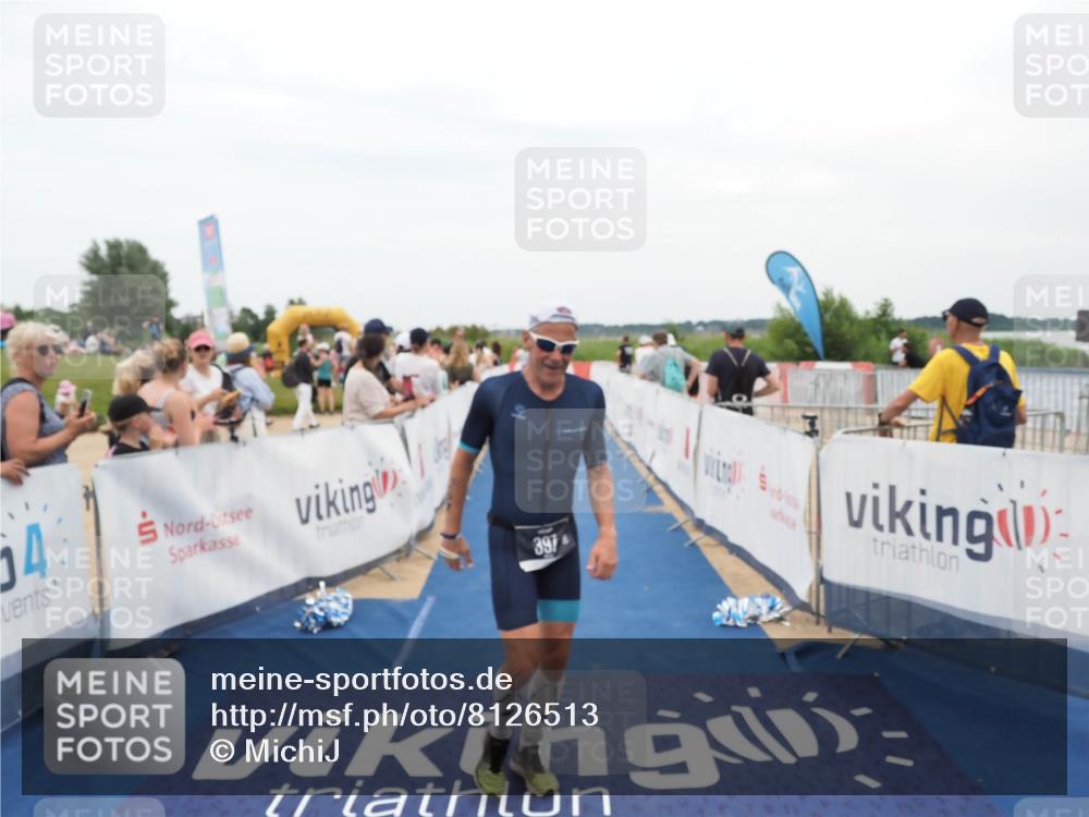 22.06.2025 - Viking Triathlon MichiJ http://msf.ph/oto/8126513 22.06.2025 15:23:16 Ziel 158, 397 meine-sportfotos.de