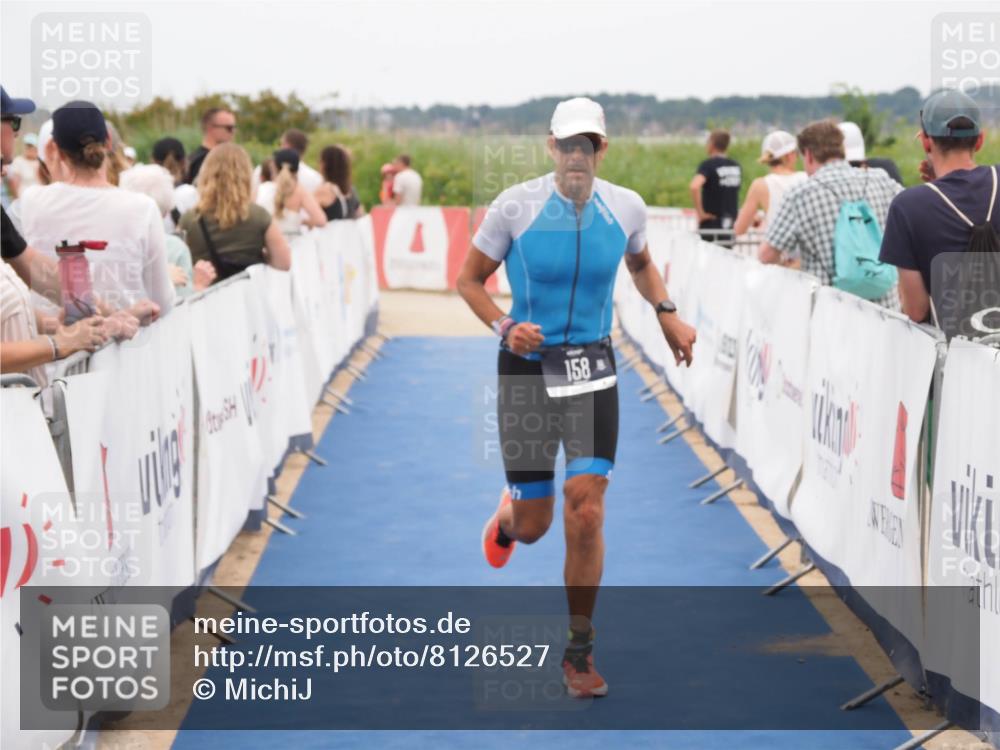 22.06.2025 - Viking Triathlon MichiJ http://msf.ph/oto/8126527 22.06.2025 15:23:18 Ziel 158, 397 meine-sportfotos.de