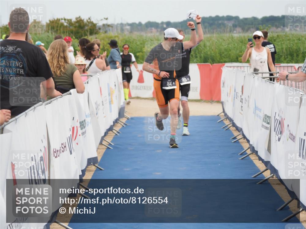 22.06.2025 - Viking Triathlon MichiJ http://msf.ph/oto/8126554 22.06.2025 15:18:15 Ziel 164, 300 meine-sportfotos.de