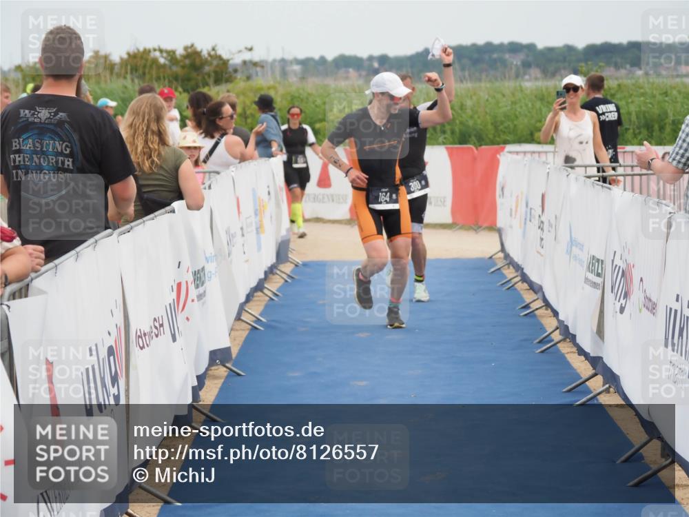22.06.2025 - Viking Triathlon MichiJ http://msf.ph/oto/8126557 22.06.2025 15:18:15 Ziel 164, 300 meine-sportfotos.de
