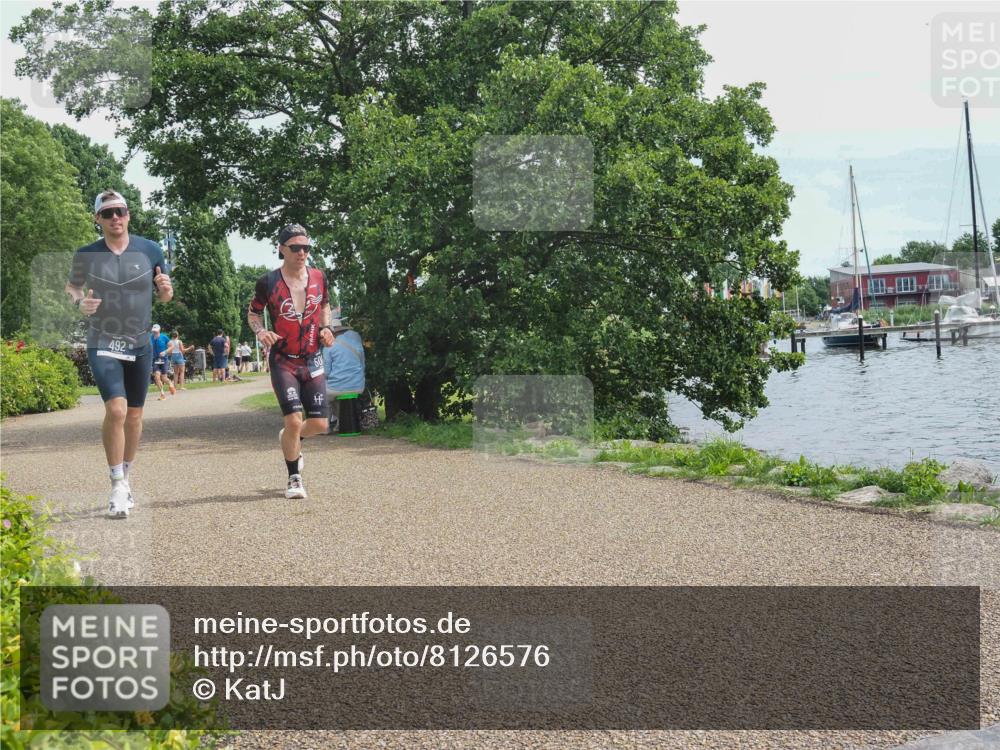 22.06.2025 - Viking Triathlon KatJ http://msf.ph/oto/8126576 22.06.2025 13:47:09 Laufen 492, 506 meine-sportfotos.de