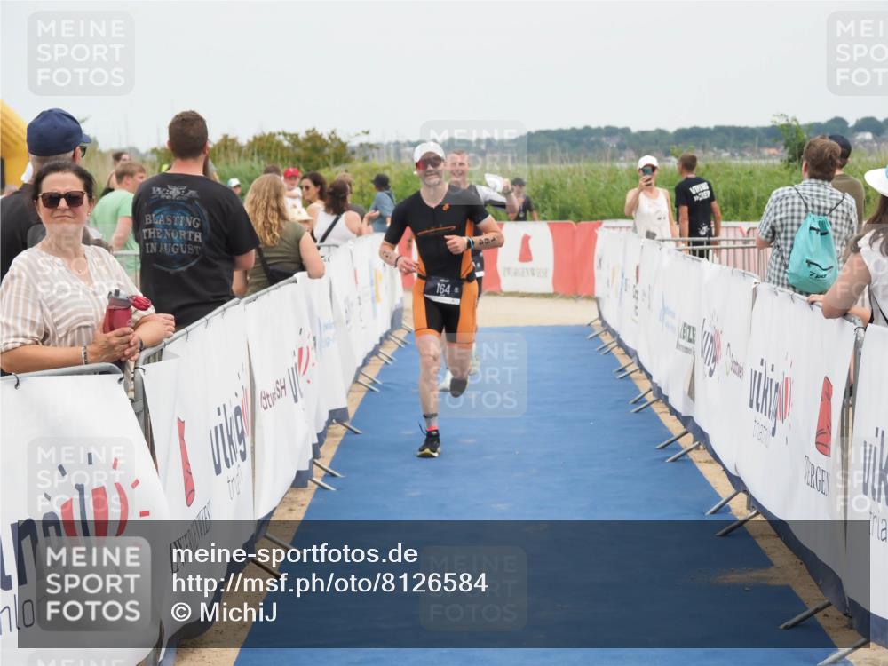 22.06.2025 - Viking Triathlon MichiJ http://msf.ph/oto/8126584 22.06.2025 15:18:16 Ziel 164, 300 meine-sportfotos.de
