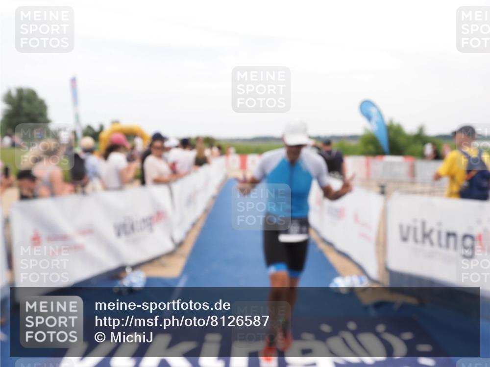 22.06.2025 - Viking Triathlon MichiJ http://msf.ph/oto/8126587 22.06.2025 15:23:20 Ziel 158 meine-sportfotos.de