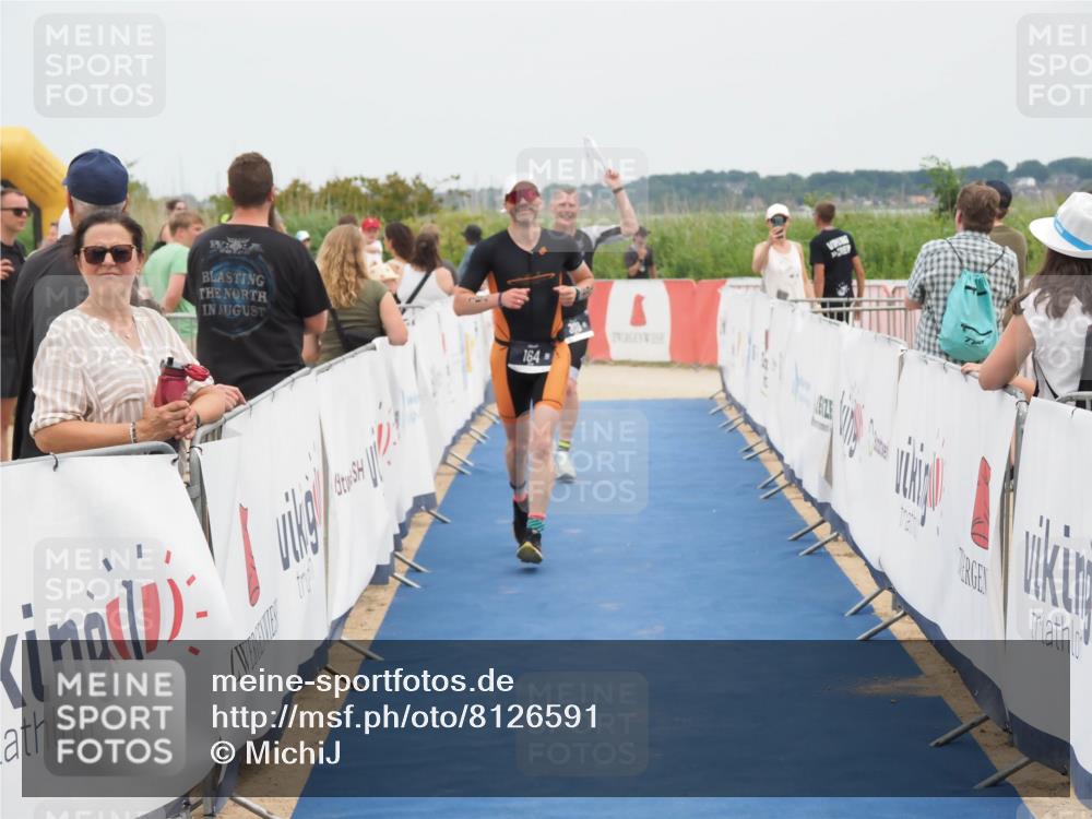 22.06.2025 - Viking Triathlon MichiJ http://msf.ph/oto/8126591 22.06.2025 15:18:16 Ziel 164, 300 meine-sportfotos.de