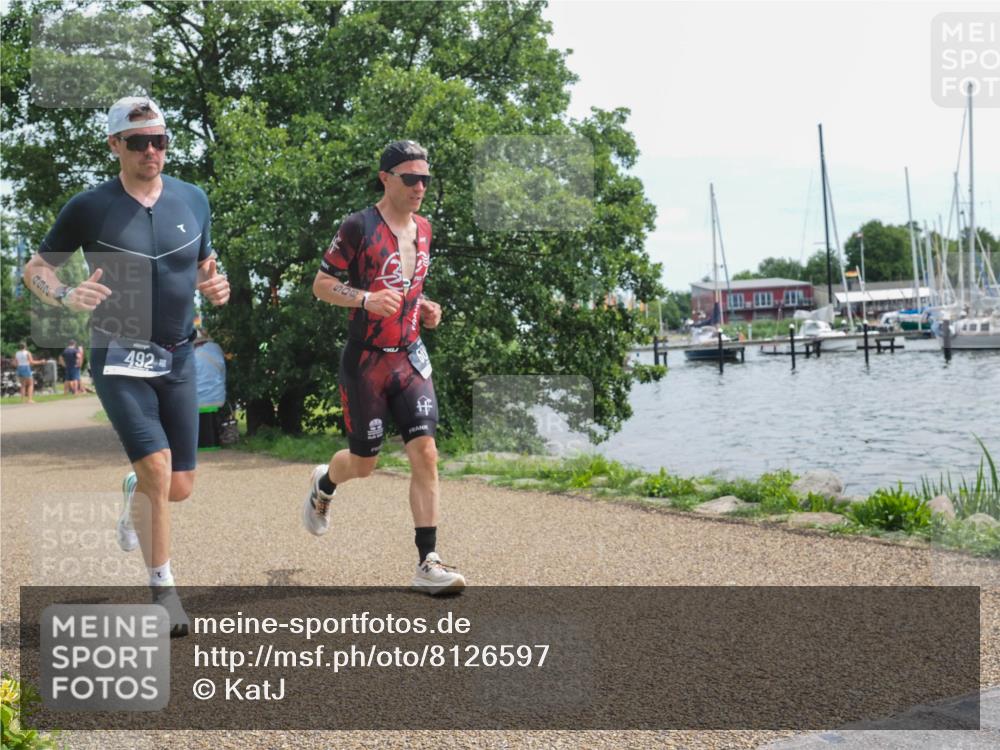 22.06.2025 - Viking Triathlon KatJ http://msf.ph/oto/8126597 22.06.2025 13:47:10 Laufen 492, 506 meine-sportfotos.de
