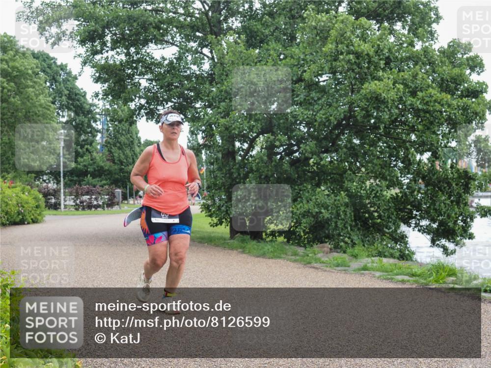 22.06.2025 - Viking Triathlon KatJ http://msf.ph/oto/8126599 22.06.2025 15:29:40 Laufen 89 meine-sportfotos.de