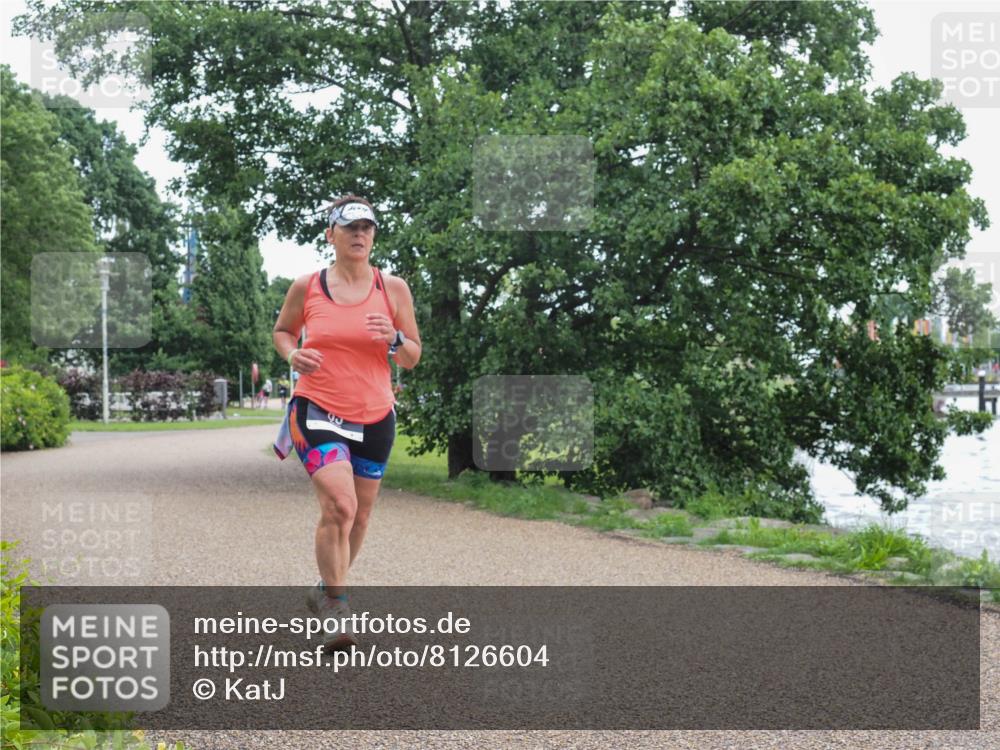 22.06.2025 - Viking Triathlon KatJ http://msf.ph/oto/8126604 22.06.2025 15:29:41 Laufen 89 meine-sportfotos.de
