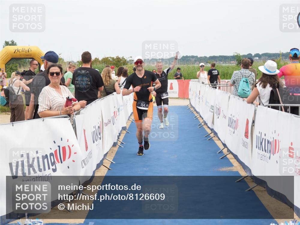 22.06.2025 - Viking Triathlon MichiJ http://msf.ph/oto/8126609 22.06.2025 15:18:17 Ziel 164, 300 meine-sportfotos.de