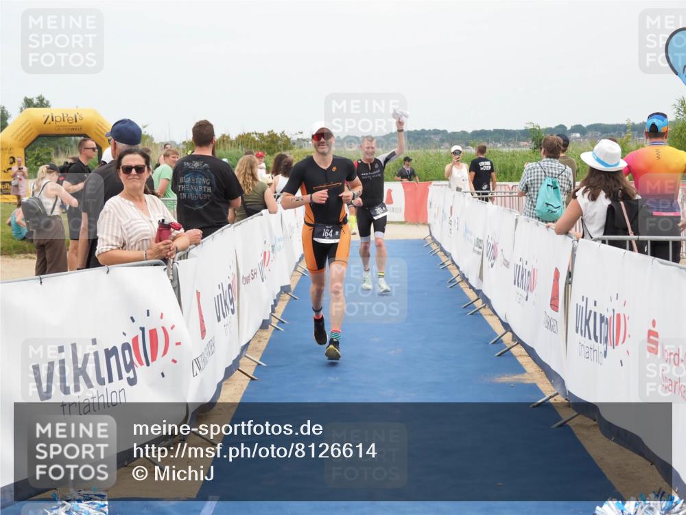 22.06.2025 - Viking Triathlon MichiJ http://msf.ph/oto/8126614 22.06.2025 15:18:17 Ziel 164, 300 meine-sportfotos.de