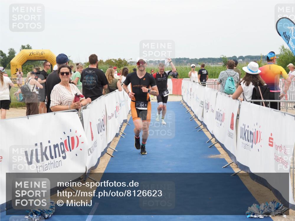 22.06.2025 - Viking Triathlon MichiJ http://msf.ph/oto/8126623 22.06.2025 15:18:17 Ziel 164, 300 meine-sportfotos.de