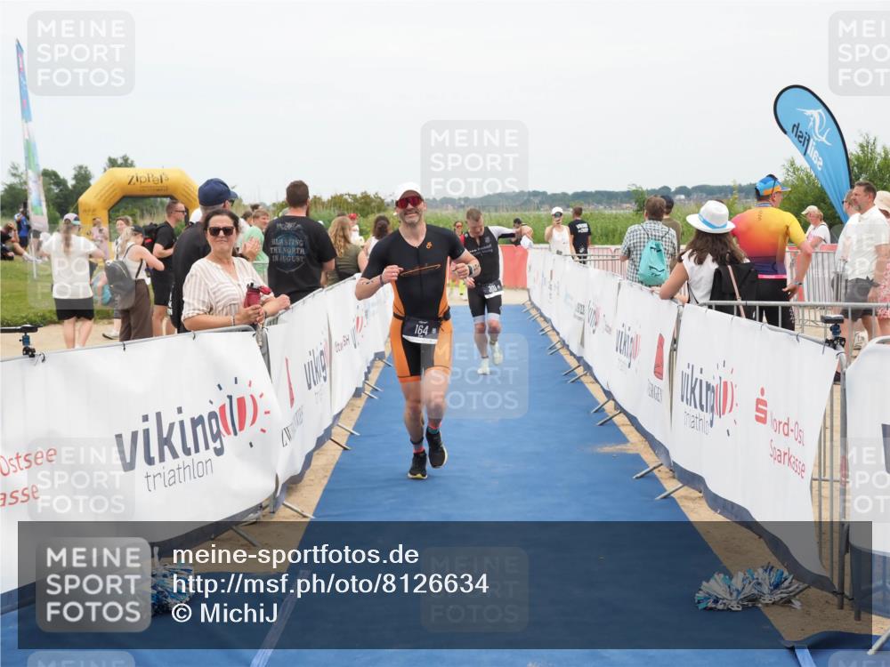 22.06.2025 - Viking Triathlon MichiJ http://msf.ph/oto/8126634 22.06.2025 15:18:18 Ziel 164, 300 meine-sportfotos.de