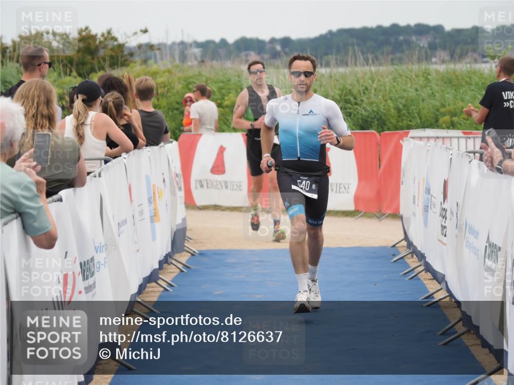 22.06.2025 - Viking Triathlon MichiJ http://msf.ph/oto/8126637 22.06.2025 15:24:03 Ziel 366, 540 meine-sportfotos.de