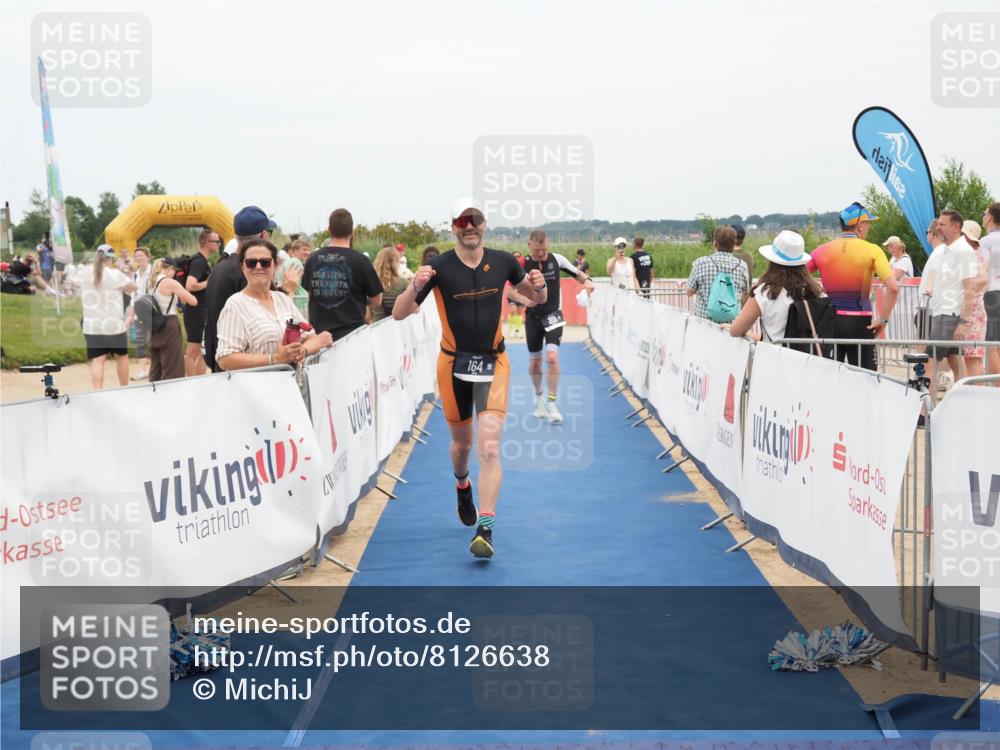 22.06.2025 - Viking Triathlon MichiJ http://msf.ph/oto/8126638 22.06.2025 15:18:18 Ziel 164, 300 meine-sportfotos.de