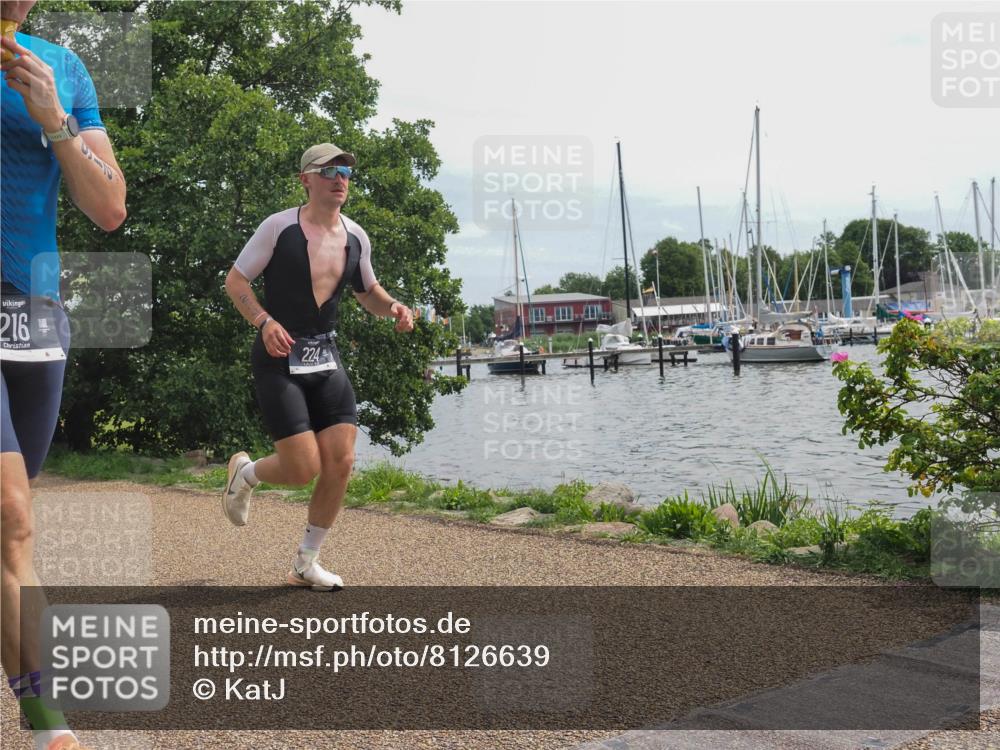 22.06.2025 - Viking Triathlon KatJ http://msf.ph/oto/8126639 22.06.2025 13:47:18 Laufen 216, 224 meine-sportfotos.de