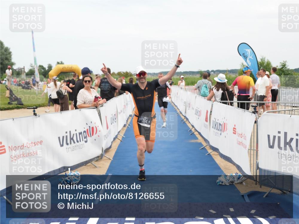 22.06.2025 - Viking Triathlon MichiJ http://msf.ph/oto/8126655 22.06.2025 15:18:18 Ziel 164, 300 meine-sportfotos.de