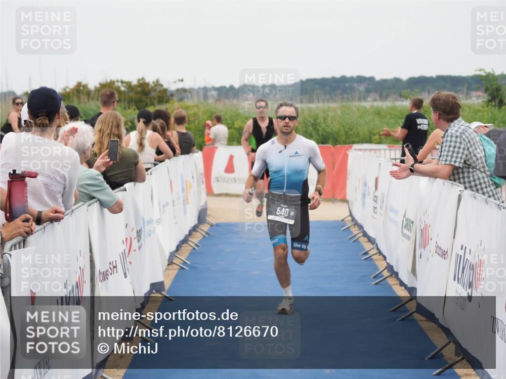 22.06.2025 - Viking Triathlon MichiJ http://msf.ph/oto/8126670 22.06.2025 15:24:04 Ziel 366, 540 meine-sportfotos.de