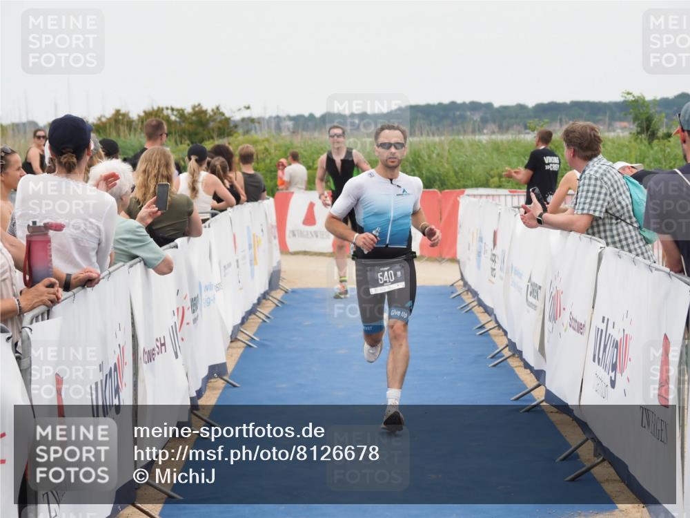 22.06.2025 - Viking Triathlon MichiJ http://msf.ph/oto/8126678 22.06.2025 15:24:04 Ziel 366, 540 meine-sportfotos.de