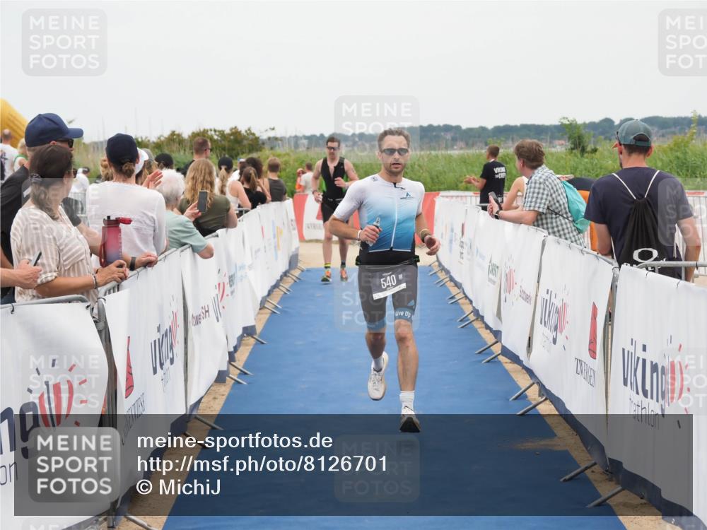 22.06.2025 - Viking Triathlon MichiJ http://msf.ph/oto/8126701 22.06.2025 15:24:05 Ziel 366, 540 meine-sportfotos.de