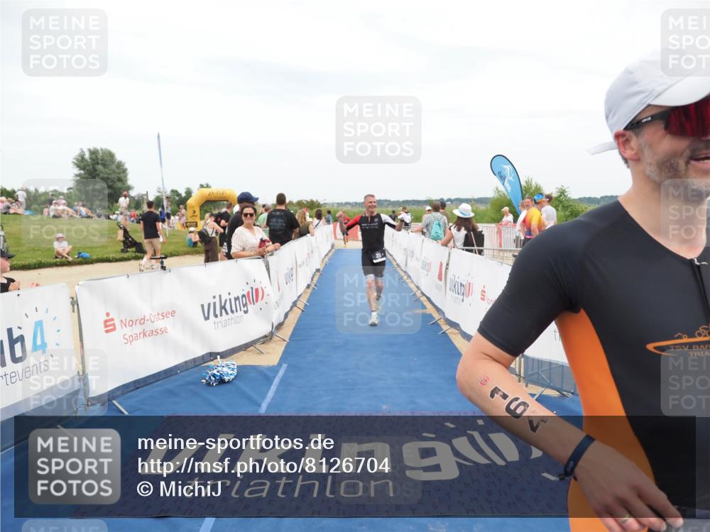 22.06.2025 - Viking Triathlon MichiJ http://msf.ph/oto/8126704 22.06.2025 15:18:20 Ziel 164, 235, 300 meine-sportfotos.de