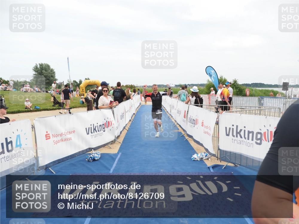 22.06.2025 - Viking Triathlon MichiJ http://msf.ph/oto/8126709 22.06.2025 15:18:20 Ziel 164, 235, 300 meine-sportfotos.de