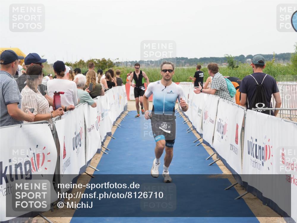 22.06.2025 - Viking Triathlon MichiJ http://msf.ph/oto/8126710 22.06.2025 15:24:05 Ziel 366, 540 meine-sportfotos.de