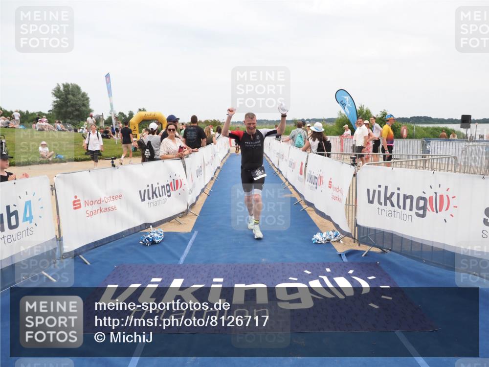 22.06.2025 - Viking Triathlon MichiJ http://msf.ph/oto/8126717 22.06.2025 15:18:21 Ziel 164, 235, 247, 300 meine-sportfotos.de