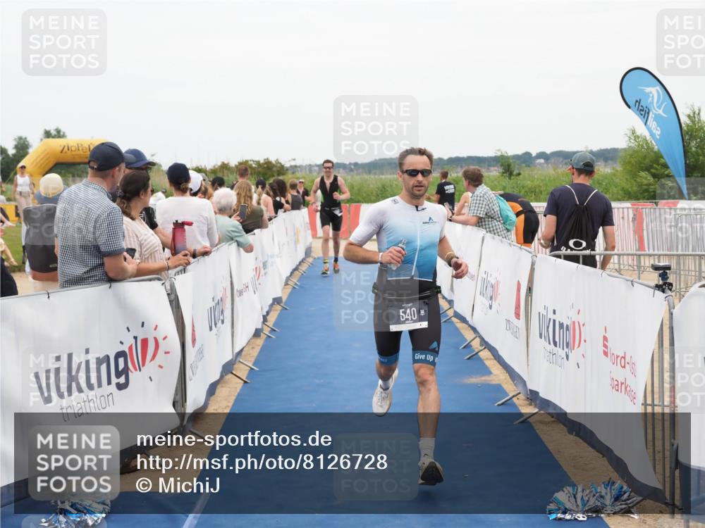 22.06.2025 - Viking Triathlon MichiJ http://msf.ph/oto/8126728 22.06.2025 15:24:06 Ziel 366, 540 meine-sportfotos.de