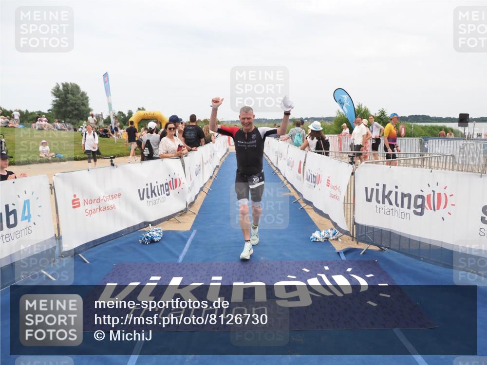 22.06.2025 - Viking Triathlon MichiJ http://msf.ph/oto/8126730 22.06.2025 15:18:21 Ziel 164, 235, 247, 300 meine-sportfotos.de