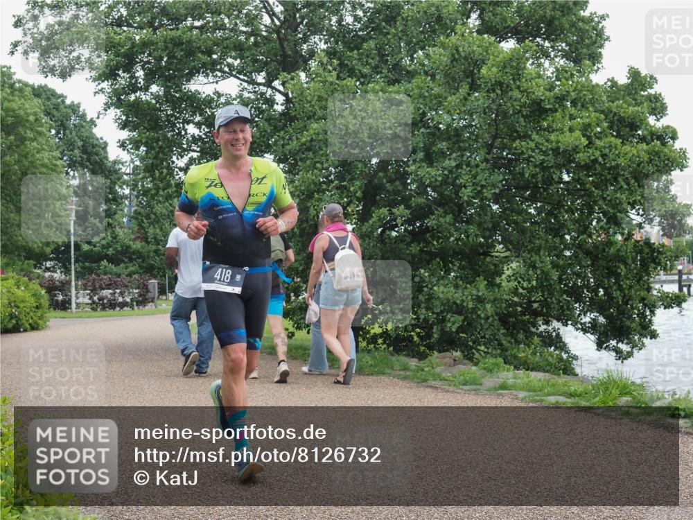 22.06.2025 - Viking Triathlon KatJ http://msf.ph/oto/8126732 22.06.2025 15:30:07 Laufen 418 meine-sportfotos.de