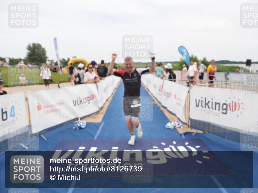 22.06.2025 - Viking Triathlon MichiJ http://msf.ph/oto/8126739 22.06.2025 15:18:21 Ziel 164, 235, 247, 300 meine-sportfotos.de