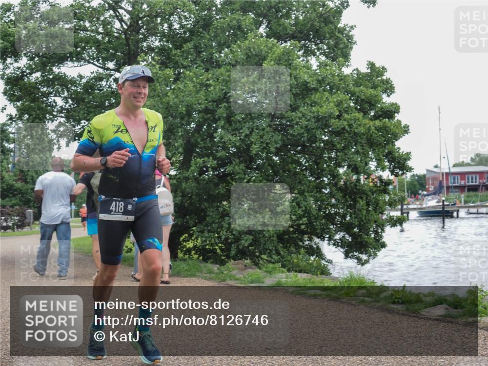 22.06.2025 - Viking Triathlon KatJ http://msf.ph/oto/8126746 22.06.2025 15:30:07 Laufen 418 meine-sportfotos.de