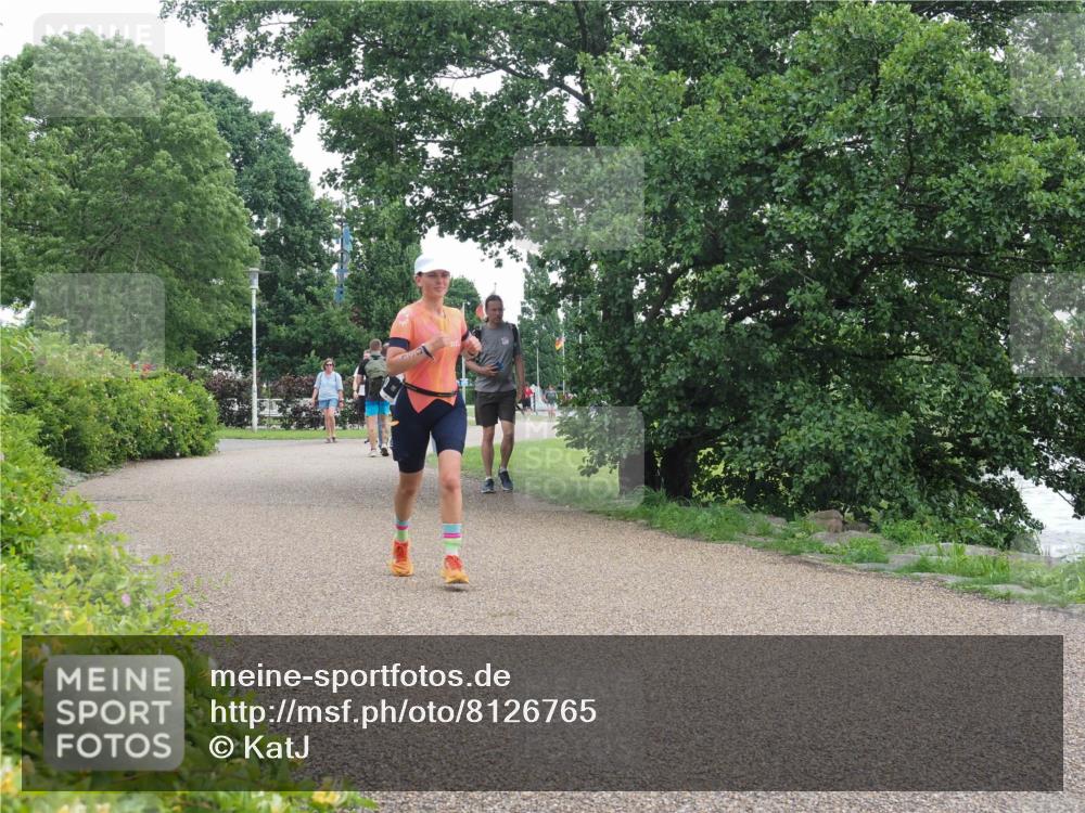 22.06.2025 - Viking Triathlon KatJ http://msf.ph/oto/8126765 22.06.2025 15:30:20 Laufen 130 meine-sportfotos.de