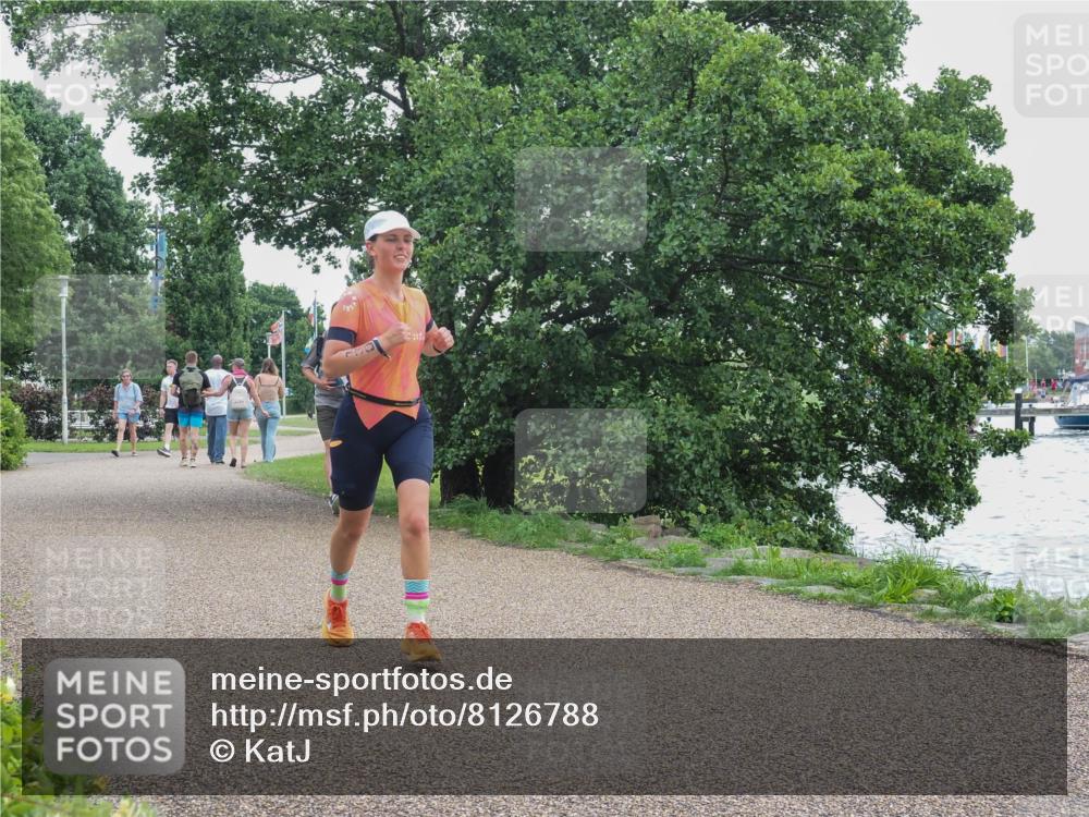 22.06.2025 - Viking Triathlon KatJ http://msf.ph/oto/8126788 22.06.2025 15:30:21 Laufen 130 meine-sportfotos.de