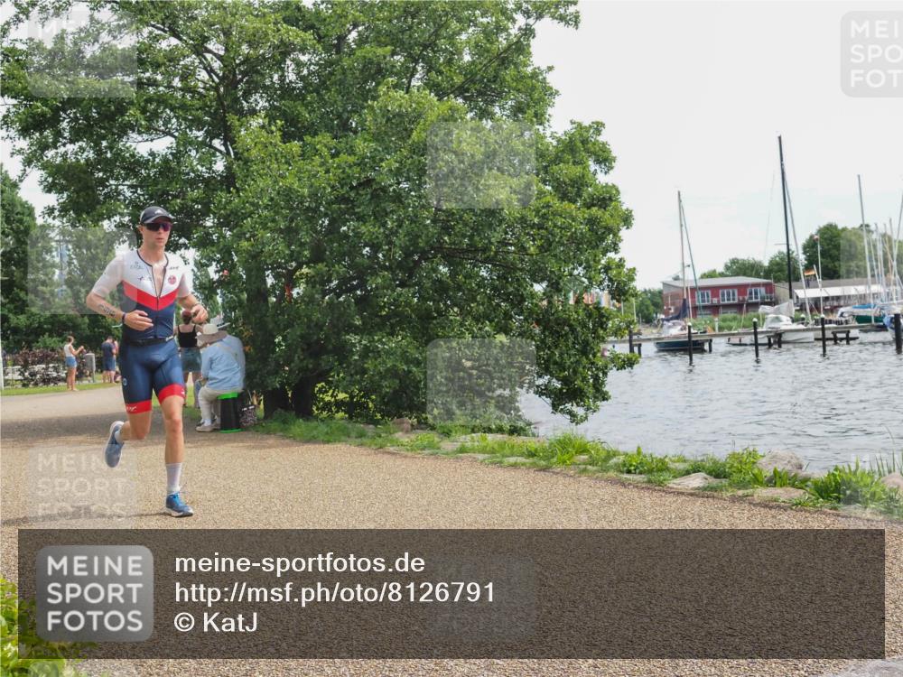 22.06.2025 - Viking Triathlon KatJ http://msf.ph/oto/8126791 22.06.2025 13:47:38 Laufen 196, 301 meine-sportfotos.de