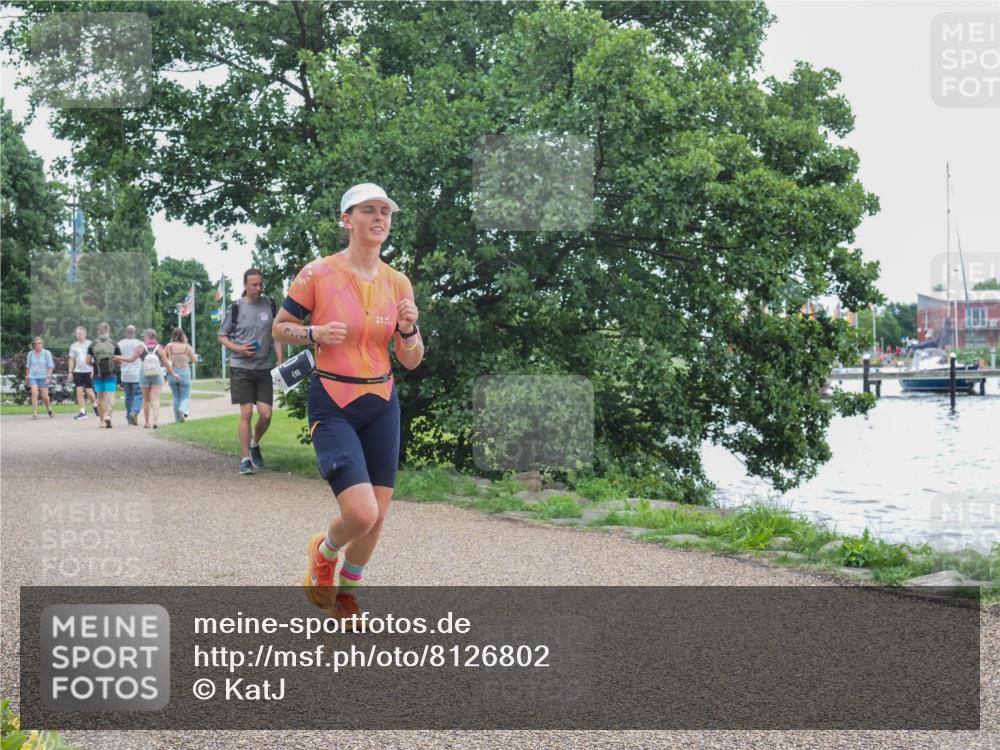22.06.2025 - Viking Triathlon KatJ http://msf.ph/oto/8126802 22.06.2025 15:30:21 Laufen 130 meine-sportfotos.de