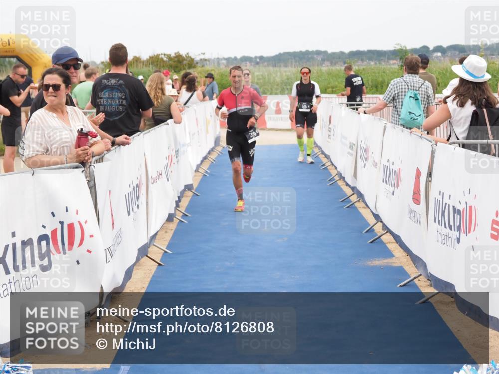 22.06.2025 - Viking Triathlon MichiJ http://msf.ph/oto/8126808 22.06.2025 15:18:24 Ziel 235, 247, 300 meine-sportfotos.de