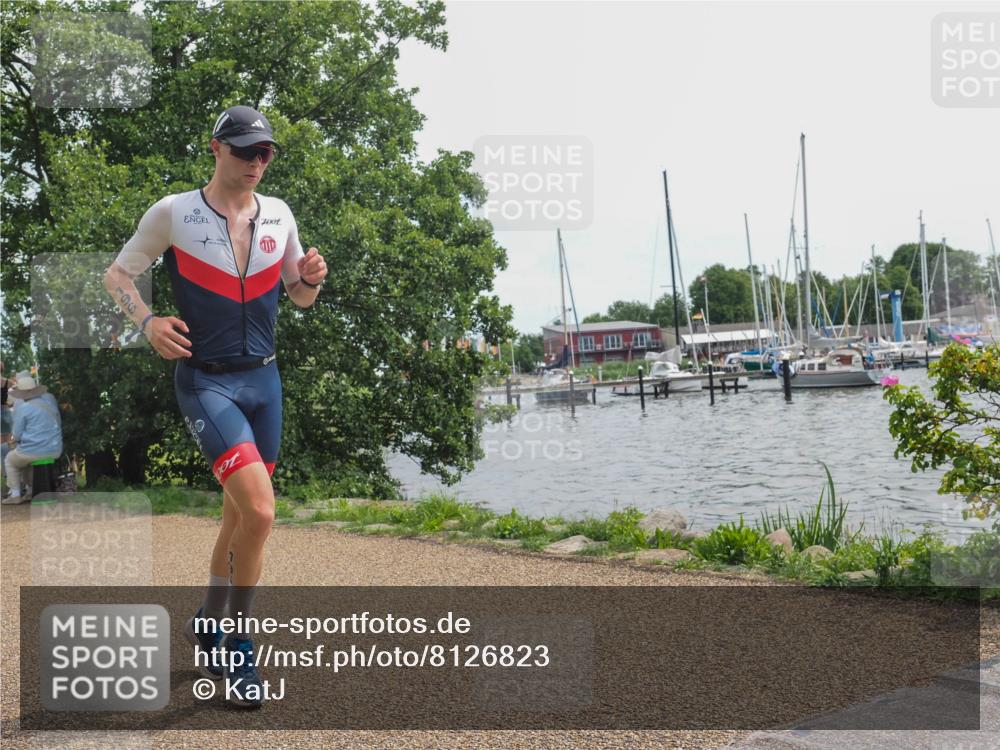 22.06.2025 - Viking Triathlon KatJ http://msf.ph/oto/8126823 22.06.2025 13:47:39 Laufen 196 meine-sportfotos.de