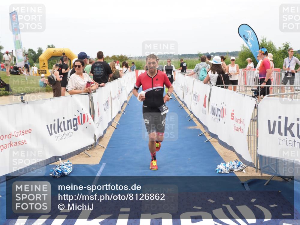 22.06.2025 - Viking Triathlon MichiJ http://msf.ph/oto/8126862 22.06.2025 15:18:26 Ziel 235, 247 meine-sportfotos.de