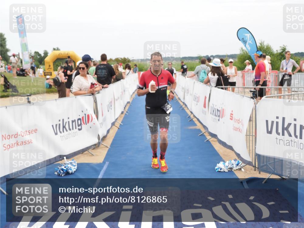 22.06.2025 - Viking Triathlon MichiJ http://msf.ph/oto/8126865 22.06.2025 15:18:26 Ziel 235, 247 meine-sportfotos.de