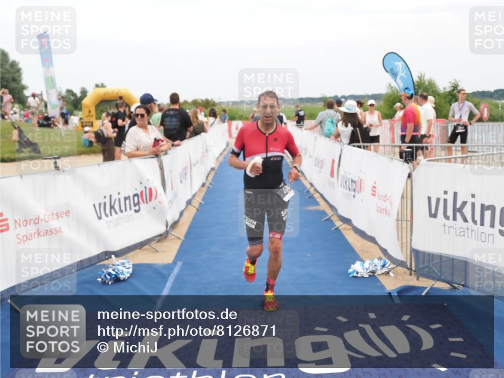22.06.2025 - Viking Triathlon MichiJ http://msf.ph/oto/8126871 22.06.2025 15:18:26 Ziel 235, 247 meine-sportfotos.de