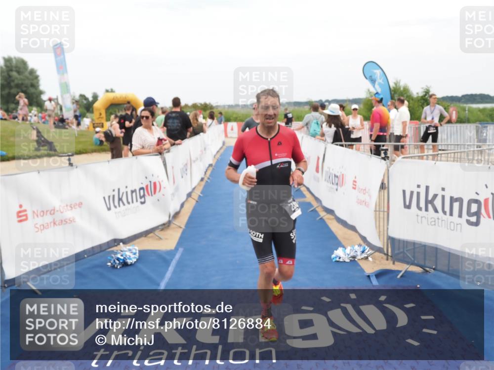 22.06.2025 - Viking Triathlon MichiJ http://msf.ph/oto/8126884 22.06.2025 15:18:27 Ziel 235, 247, 399 meine-sportfotos.de
