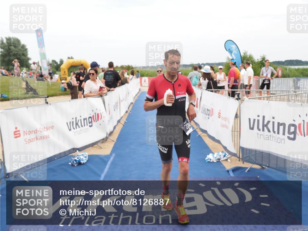 22.06.2025 - Viking Triathlon MichiJ http://msf.ph/oto/8126887 22.06.2025 15:18:27 Ziel 235, 247, 399 meine-sportfotos.de