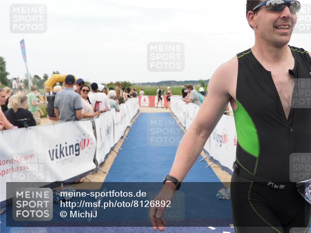 22.06.2025 - Viking Triathlon MichiJ http://msf.ph/oto/8126892 22.06.2025 15:24:11 Ziel 366 meine-sportfotos.de